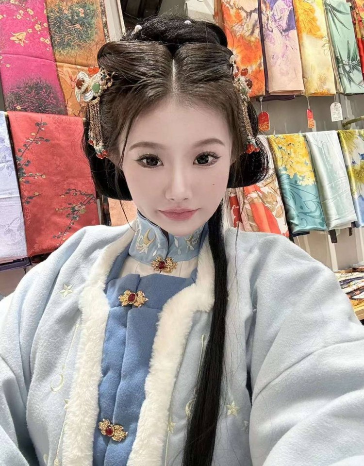 三年高清观看免费大全哔哩哔哩视频全集免费,免费观看高清视频